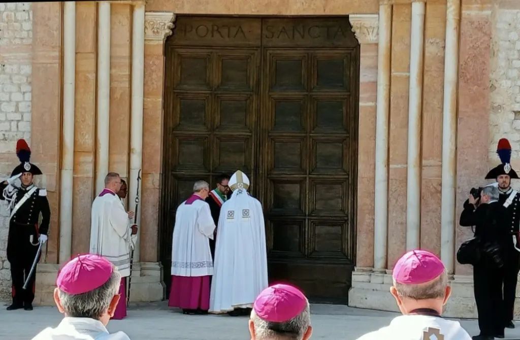 Turismo, Garavaglia: apertura Porta Santa de L’Aquila evento storico e unico per rilancio del turismo