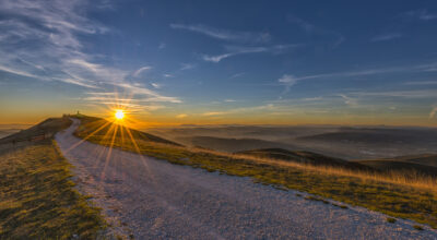 Dieci chilometri di buon cammino – Bell’Italia di Marzo 2024