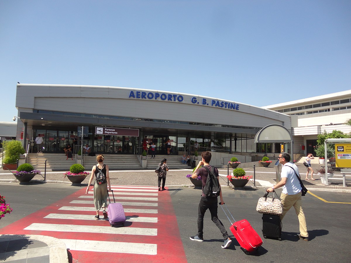 Aeroporti, Santanchè: “‘Da Vinci’ e ‘Pastine’ migliori scali d’Europa, ADR ci rende fieri e orgogliosi”